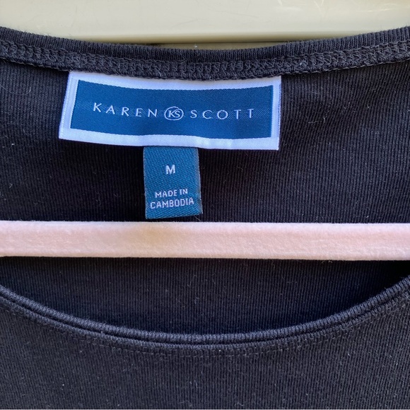 Karen Scott 3/4 sleeve black Christmas t shirt medium cat dog mistletoe - Picture 3 of 4